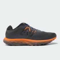 Tenis New Balance 520v8 - masculino - preto e laranja