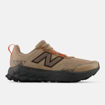 Tênis New Balance Fresh Foam Garoe V2 - masculino - marrom e preto Tênis New Balance Fresh Foam Garoe V2 - masculino - marrom e preto