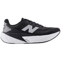 Tênis New Balance Fuelcell Rebel V5 Feminino - Preto/Branco