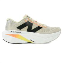 Tênis New Balance FuelCell Supercomp Trainer v3 Feminino