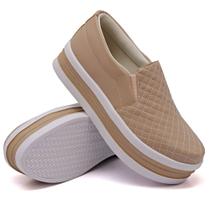 Tenis Slip On Casual Amanda Block com Textura Costura Matelasse e Sola Alta Reta