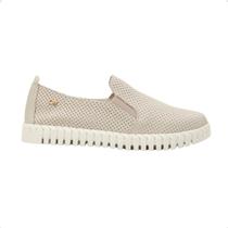 Tênis Slip On Couro Celeste Dayane Magalhães Perfuros Off White