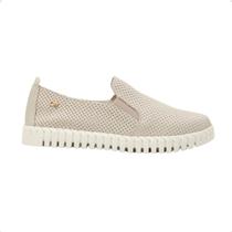 Tênis Slip On Couro Celeste Dayane Magalhães Perfuros Off White Tênis Slip On Couro Celeste Dayane Magalhães Perfuros Off White