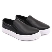 Tênis Slip On de Couro Liso Sola Alta de Elástico Cor Preto Tênis Slip On de Couro Liso Sola Alta de Elástico Cor Preto