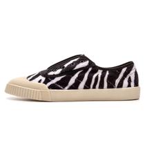 Tênis slip On de zebra feminino com solado de borracha