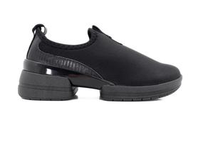 Tênis slip on preto USAFLEX
