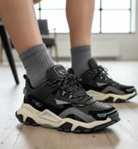 Tenis trek