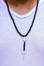 Terço Em Prata com Ágata Preta Polida e Pingente de São Bento