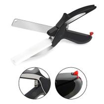 Tesoura Faca 2 em 1 Clever Cutter em Aço Inox Desmontável para Cozinha e Churrasco Yeet Tesoura Faca 2 em 1 Clever Cutter em Aço Inox Desmontável para Cozinha e Churrasco Yeet