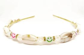 Tiara Com Arco Fino Com Aplique De Búzio E Miçangas. Compra e Usar