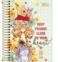 Tilibra - Agenda Espiral Diária 12,9 x 18,7 cm Pooh 2026 - Fundo Verde - Keep Friends