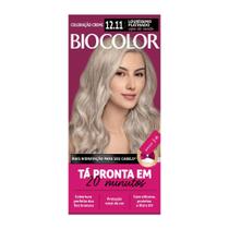 Tintura de Cabelo em Creme Biocolor Cor Louríssimo Platinado Capa de Revista 12.11 Tintura de Cabelo em Creme Biocolor Cor Louríssimo Platinado Capa de Revista 12.11
