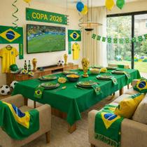 Toalha Copa do Mundo Azul, Amarela e Verde 2,20m x 1,45m Tamanho Grande Decorativa e Temática Toalha Copa do Mundo Azul, Amarela e Verde 2,20m x 1,45m Tamanho Grande Decorativa e Temática