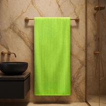 Toalha de Banho Listrada Microfibra Macia, Leve e Alta Absorção