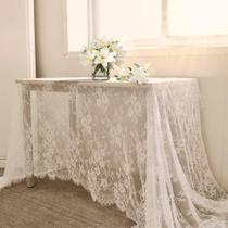 Toalha de Mesa B-COOL Renda Branca 152x305 cm Retangular Toalha de Mesa B-COOL Renda Branca 152x305 cm Retangular