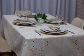Toalha de Mesa de Linhão 4 Lugares 1.40 Cm x 1.40Cm Premium Alta Qualidade