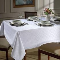 Toalha de Mesa Dohler Retangular 1,40m x 2,10m Döhler Requinte Toalha de Mesa Dohler Retangular 1,40m x 2,10m Döhler Requinte