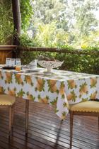 Toalha de Mesa Impermeável Abacaxis 1,60x2,20m Kacyumara Toalha de Mesa Impermeável Abacaxis 1,60x2,20m Kacyumara