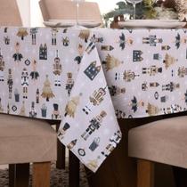 Toalha de Mesa Natal 4 Lugares 145x140cm para Mesa Posta Natalina Toalha de Mesa Natal 4 Lugares 145x140cm para Mesa Posta Natalina