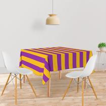 Toalha De Mesa Quadrada 4 Lugares Tecido Oxford Listras Amarelo e Roxo - 140x140cm Toalha De Mesa Quadrada 4 Lugares Tecido Oxford Listras Amarelo e Roxo - 140x140cm