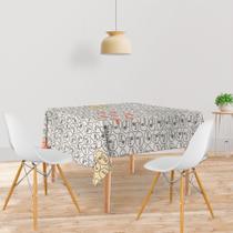 Toalha De Mesa Quadrada 4 Lugares Tecido Oxford Rostos Orgânicos - 140x140cm Toalha De Mesa Quadrada 4 Lugares Tecido Oxford Rostos Orgânicos - 140x140cm