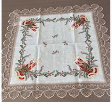 Toalha de Mesa Quadrada Bordada 85 x 85 Natal Bege Multi Trade