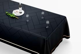 Toalha De Mesa Retangular 12 Lugares Tecido Oxford Geométrico Preto Moldura Dourada TLZ08 - 300x110cm