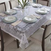 Toalha de Mesa Uva em Renda Retangular 2,17m x 1,60m 100% Poliéster - Uva Toalha de Mesa Uva em Renda Retangular 2,17m x 1,60m 100% Poliéster - Uva