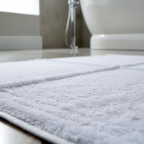 Toalha De Piso Felpudo Milan 50x70cm Cor BRanco Lufamar