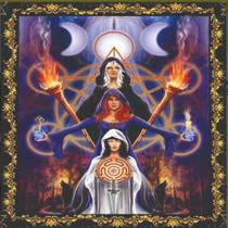 Toalha Trindade Das Bruxas Em Veludo + Presentes Toalha Trindade Das Bruxas Em Veludo + Presentes