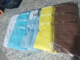 Toalhas de rosto sortidos Toalhas de rosto sortidos