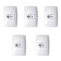 Tomada 10A cor branca placa 4x2 2P+T Marca Blux com 5 peças Tomada 10A cor branca placa 4x2 2P+T Marca Blux com 5 peças