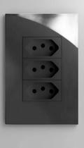 Tomada 3 pinos 20A 4x2 Gloss Grafite Tomada 3 pinos 20A 4x2 Gloss Grafite