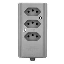 Tomada Barra Tripla 20A 2 P+T Cinza Interneed Tomada Barra Tripla 20A 2 P+T Cinza Interneed