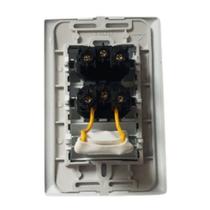 Tomada De Parede Usb Duo Bivolt 3.1a 5 Volts Master 23 Único Tomada De Parede Usb Duo Bivolt 3.1a 5 Volts Master 23 Único