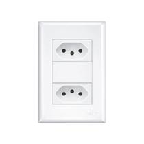 Tomada dupla 2p+T 10a com placa 4x2 Fame Evidence Branco