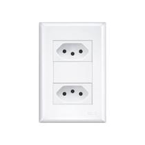 Tomada Dupla Fame Evidence 2P+T 10A com Placa 4x2