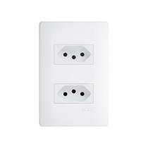 Tomada Dupla Fame Habitat 2P+T 10A com Placa 4x2 Branca
