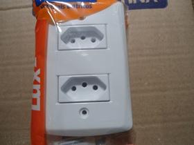 Tomada dupla Tomada dupla