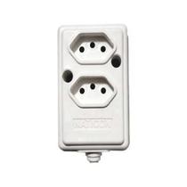 Tomada em barra 2p+t 10a ref:573 naticon - branca - 2 tomadas