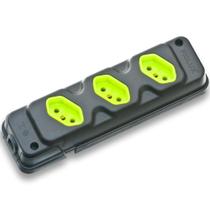 Tomada em barra para extensão com 3 tomadas 2P+T 20A preto/verde - Robust (Preto)