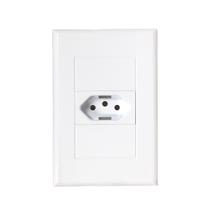 Tomada Evidence 2P T 10 A com Placa Fame 13634 Tomada Evidence 2P T 10 A com Placa Fame 13634