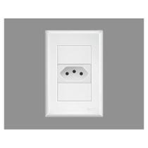 Tomada Evidence Branca 2P+T 10A Fame Tomada Evidence Branca 2P+T 10A Fame