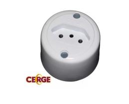 Tomada Externa 2P+T 10 A (50 peças) - Cerge