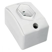 Tomada Externa Perlex 2P+T 10A Ret 711Br