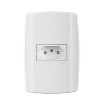 Tomada Slim Ilumi 2P+T 10A com Placa 4x2P Tomada Slim Ilumi 2P+T 10A com Placa 4x2P