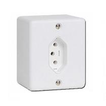 Tomada sobrepor 20a 2p+t sistema x stylus - ilumi