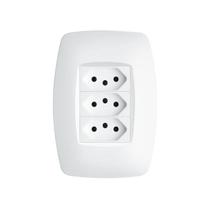 Tomada tripla 2p+T 10A/250V Com Placa 4x2 Fame Elegance