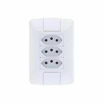 Tomada Tripla 2P+T 10A 57241/076 ARIA - Tramontina