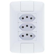 Tomada Tripla 2P+T 10A 57241/076 ARIA - Tramontina Tomada Tripla 2P+T 10A 57241/076 ARIA - Tramontina